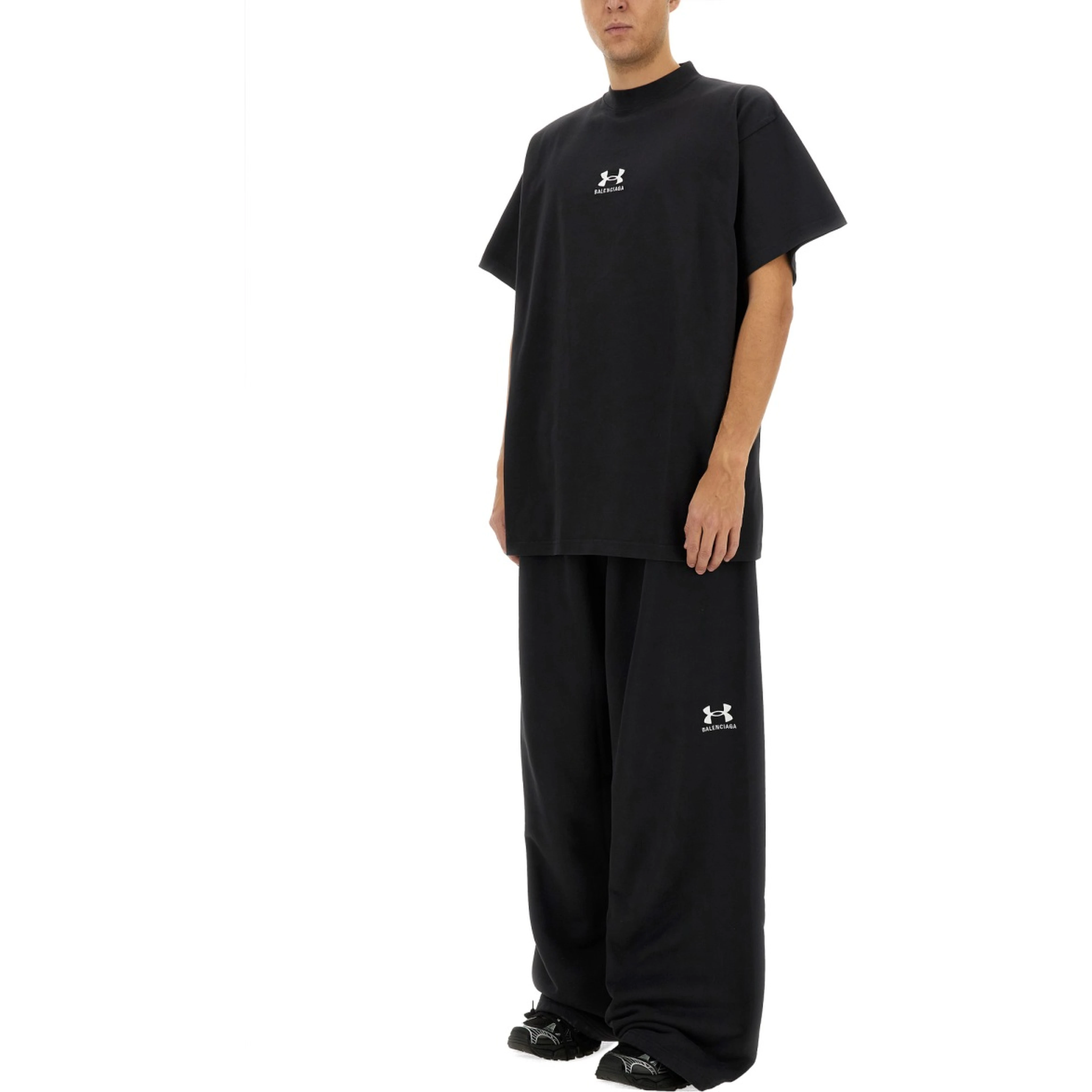 OVERSIZE T-SHIRT