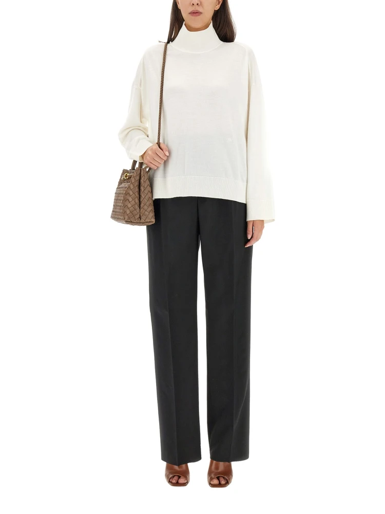 LOOSE-FITTING PANTS alternative
