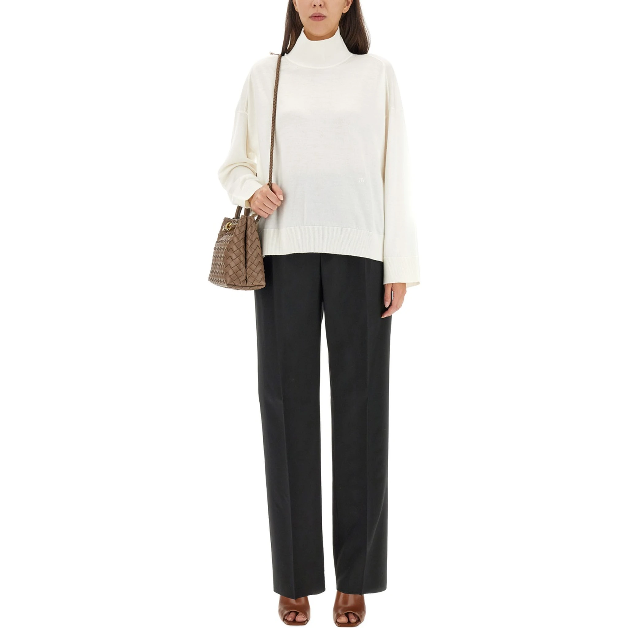 LOOSE-FITTING PANTS