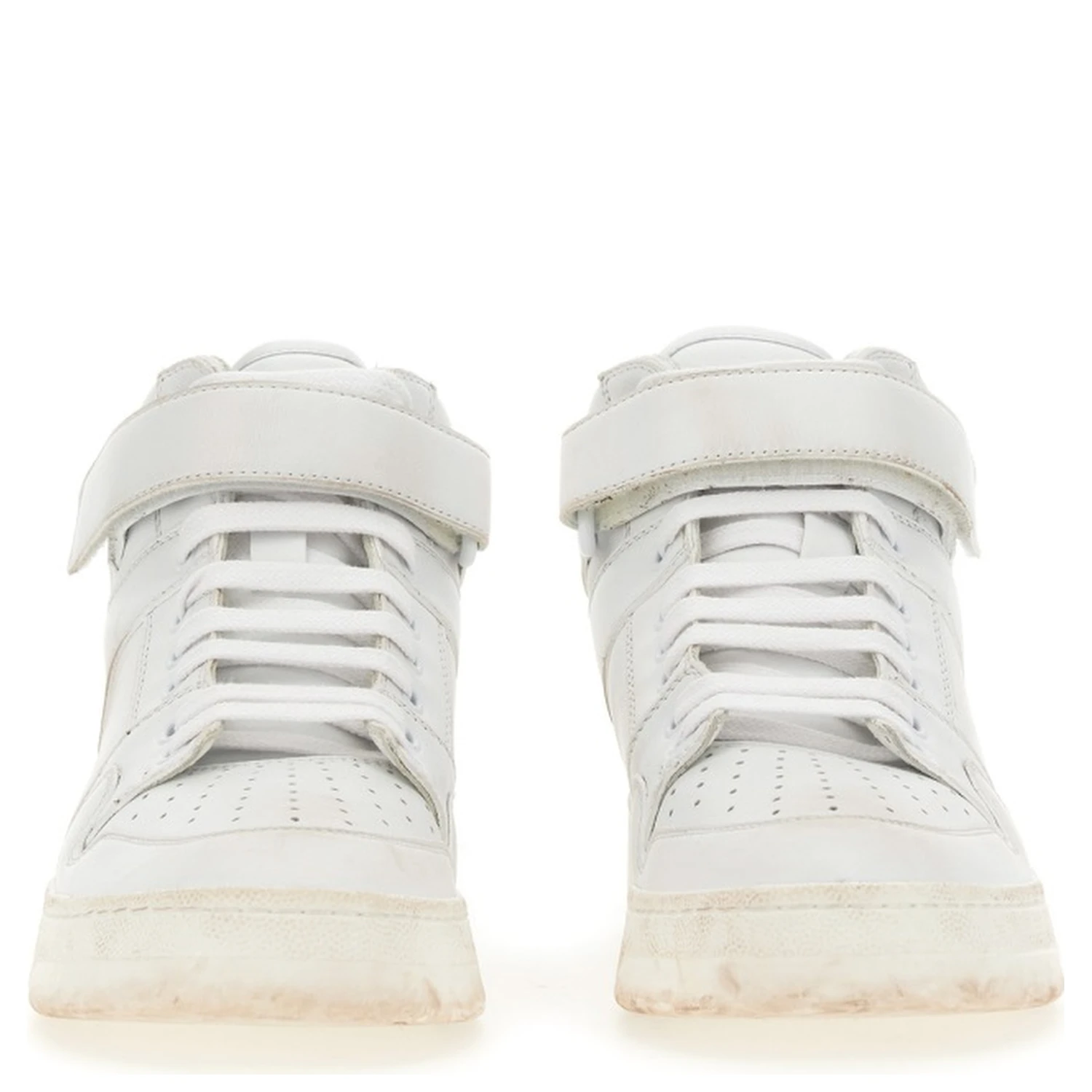 SNEAKERS LAX