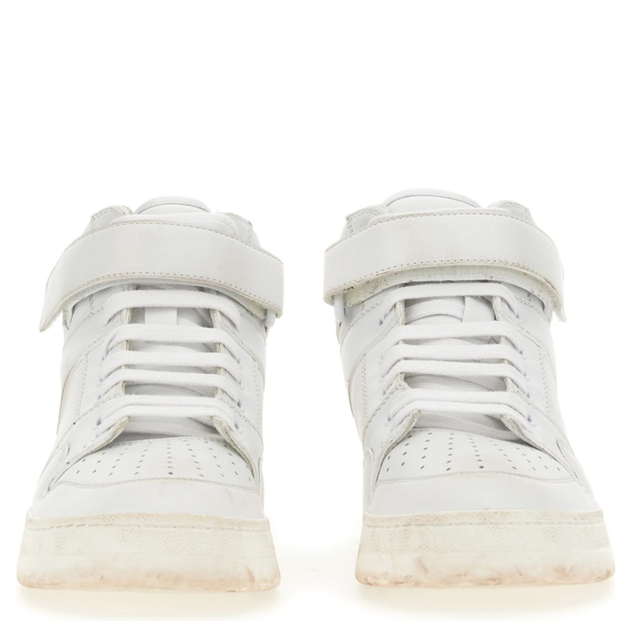 SNEAKERS LAX
