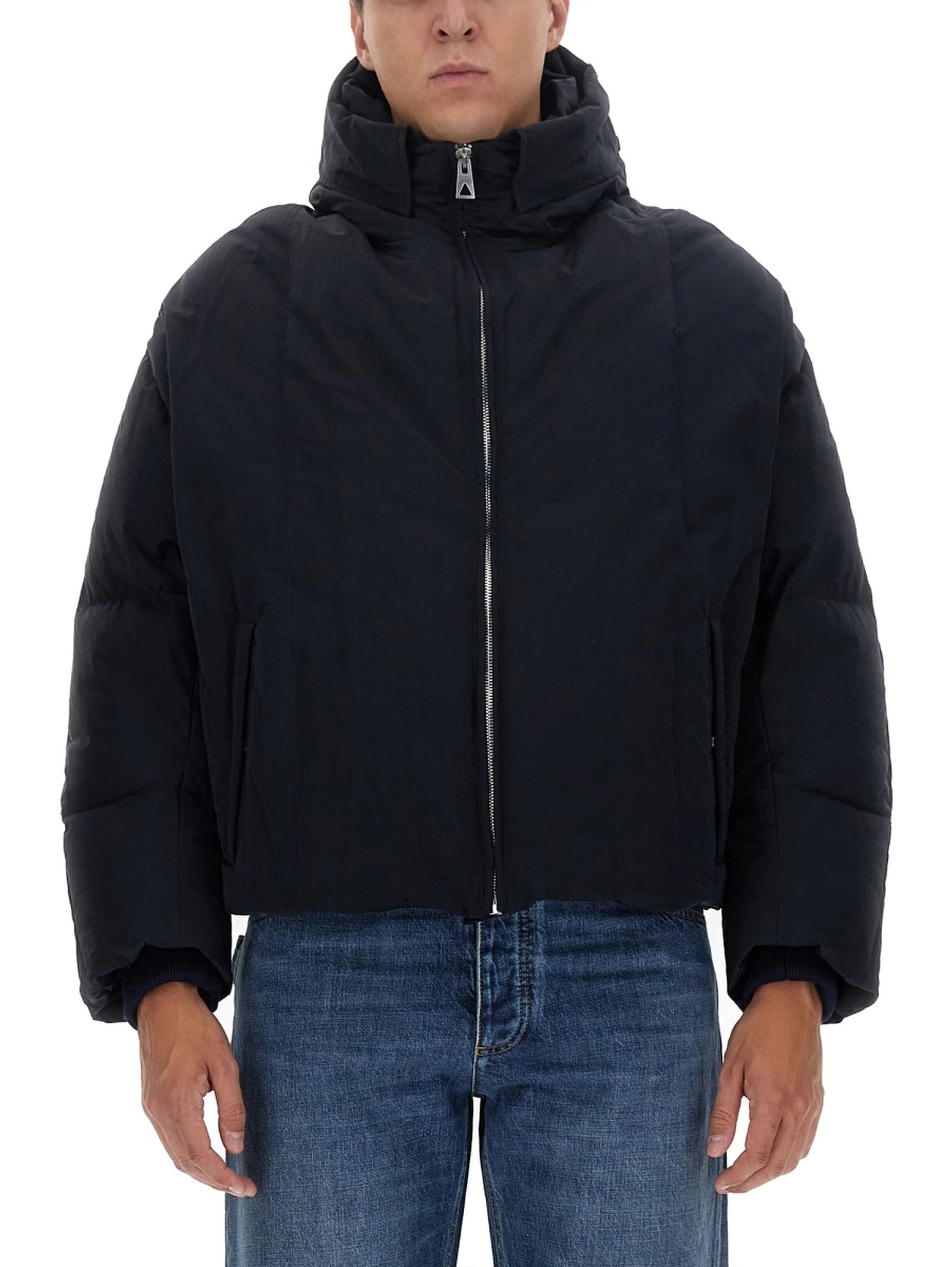 DOWN JACKET IN TECH