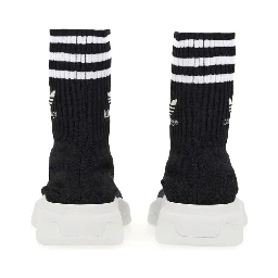 SNEAKER SPEED