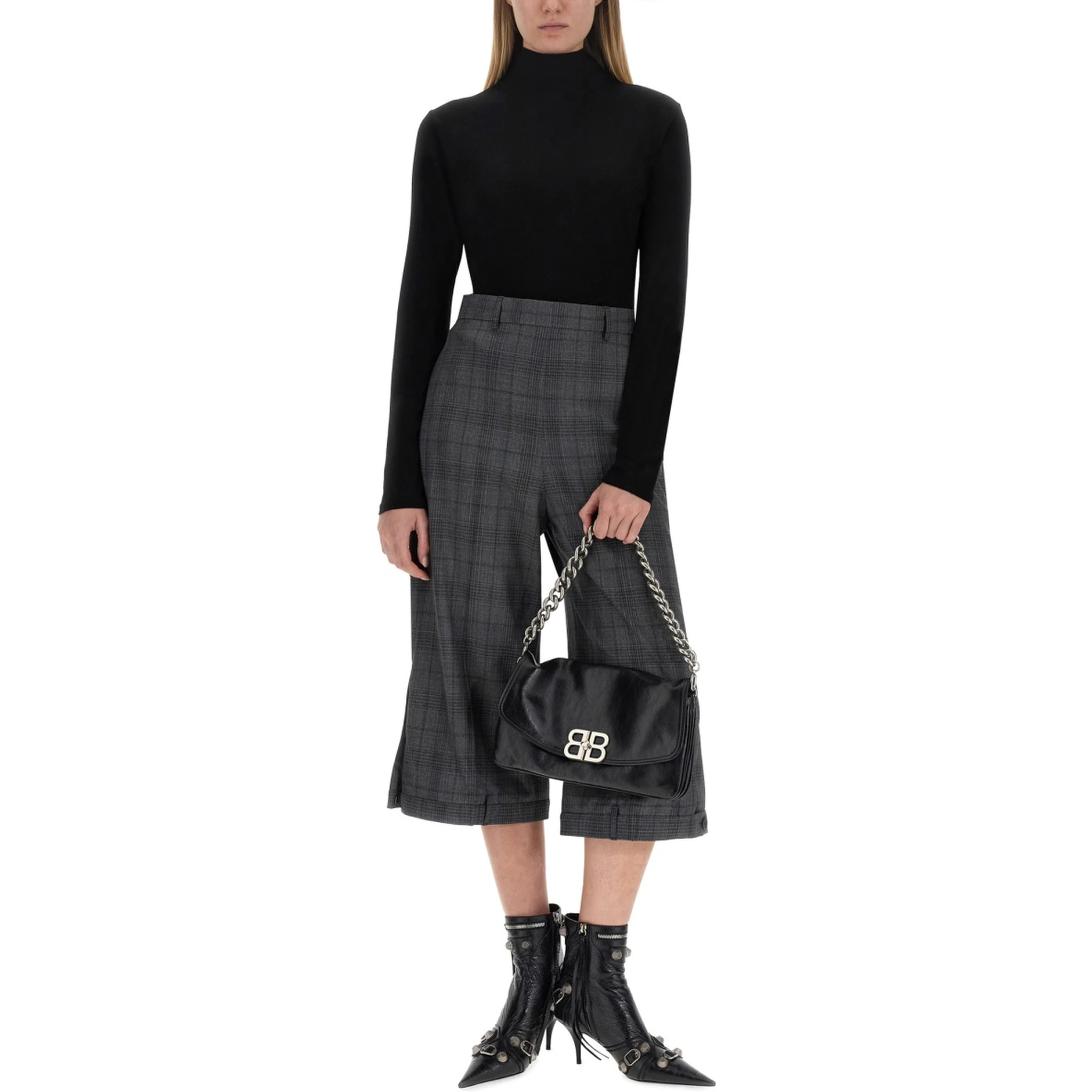 DECONSTRUCTED SHORTS