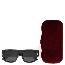 SQUARE SUNGLASSES