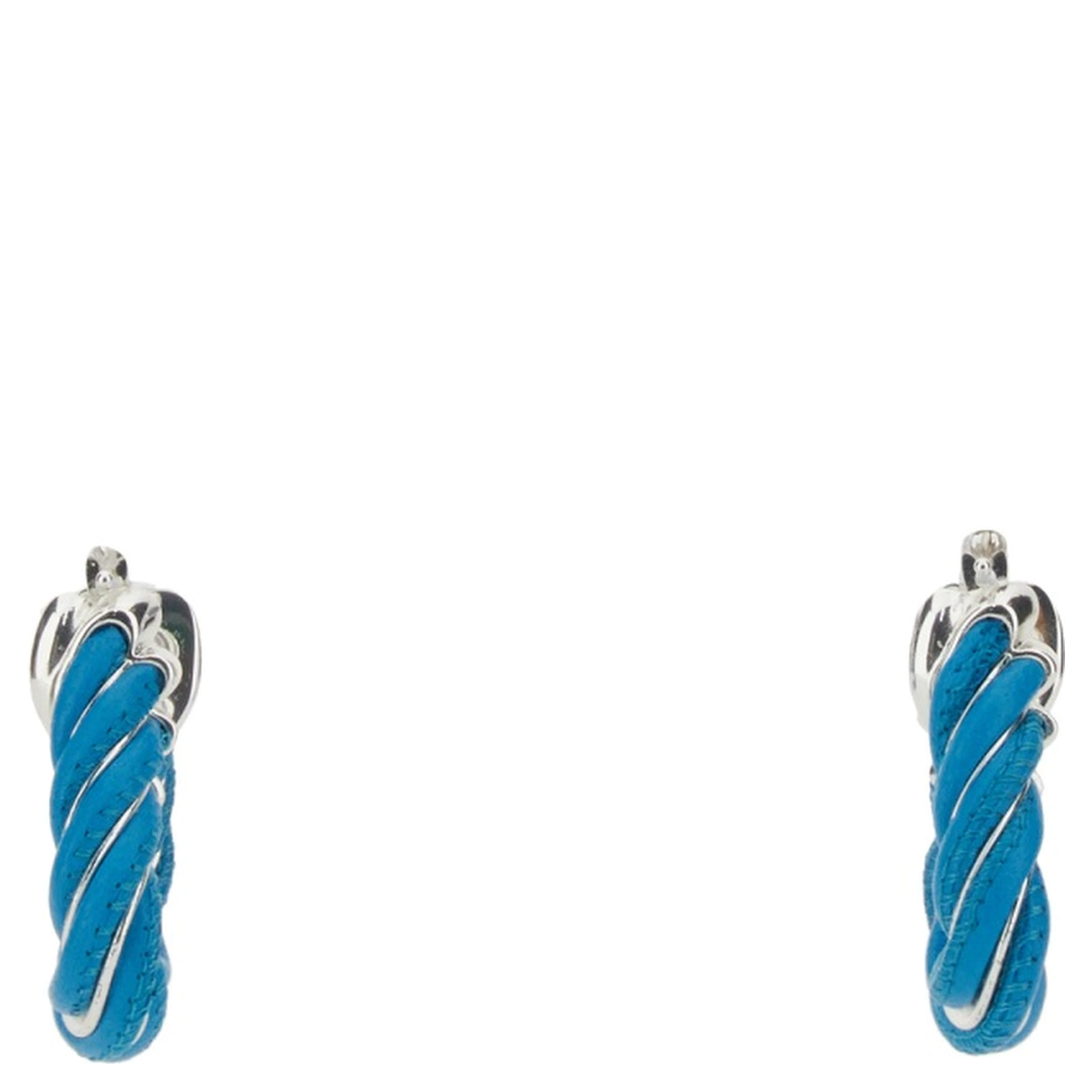 TRIANGULAR TWIST HOOP EARRINGS