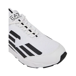 EA7  White