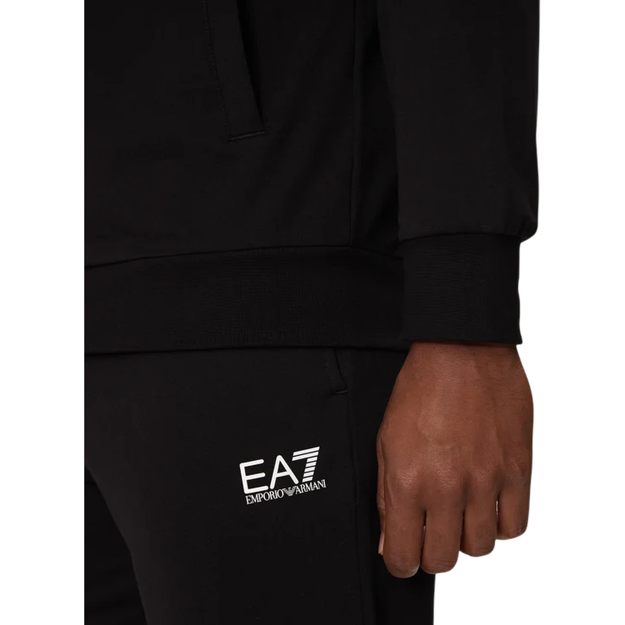EA7  Black