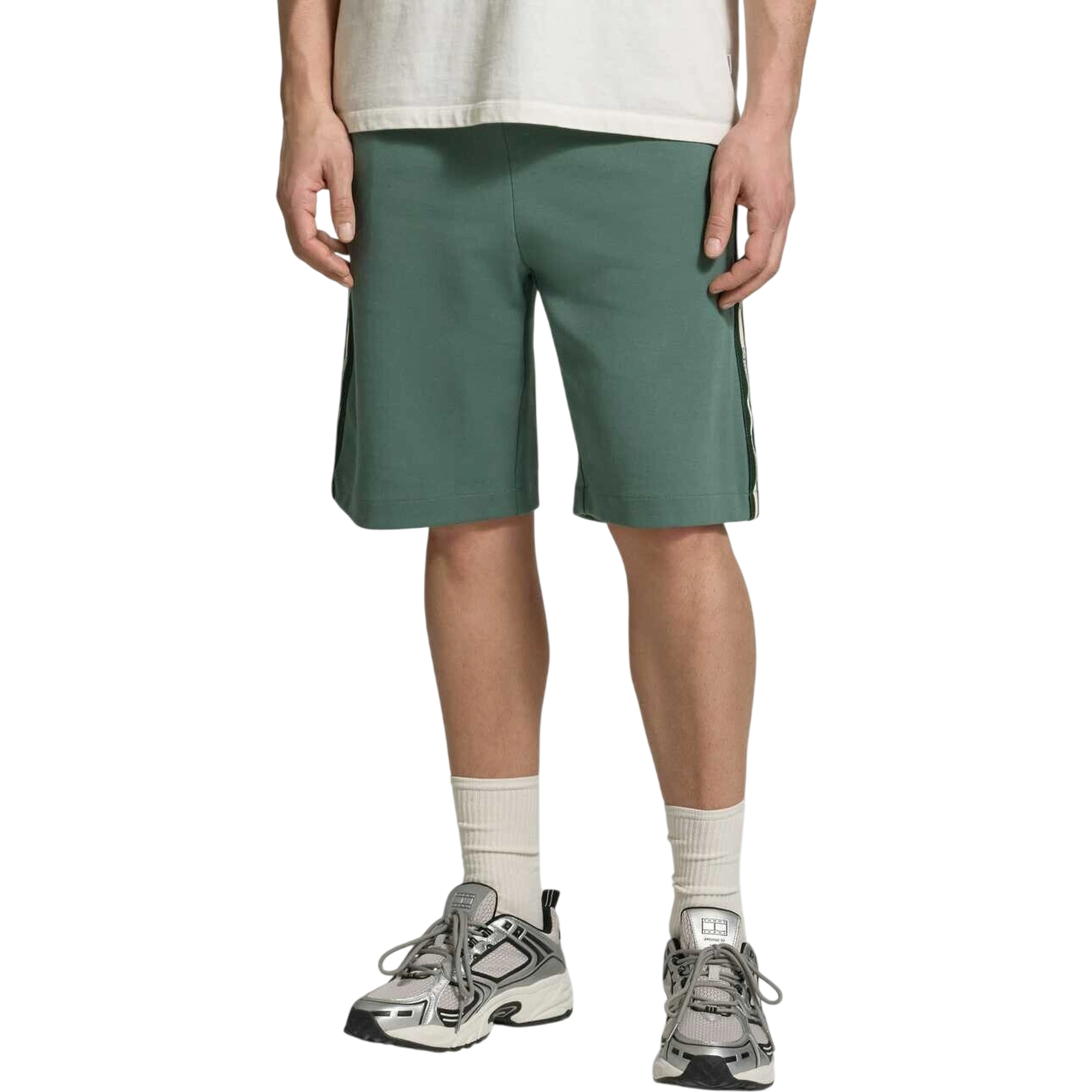 EA7 Shorts Green