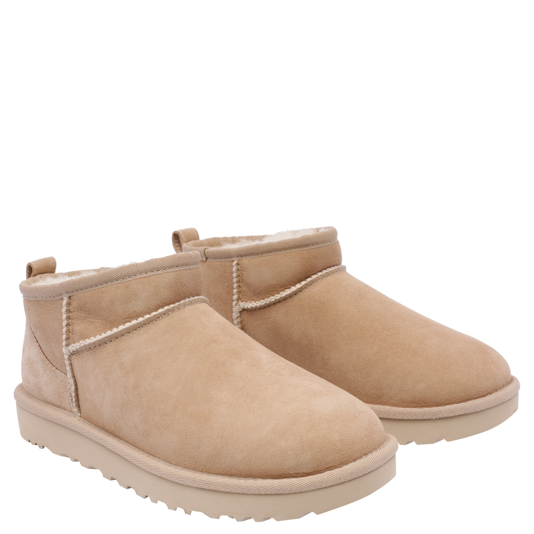 أحذية UGG بيج