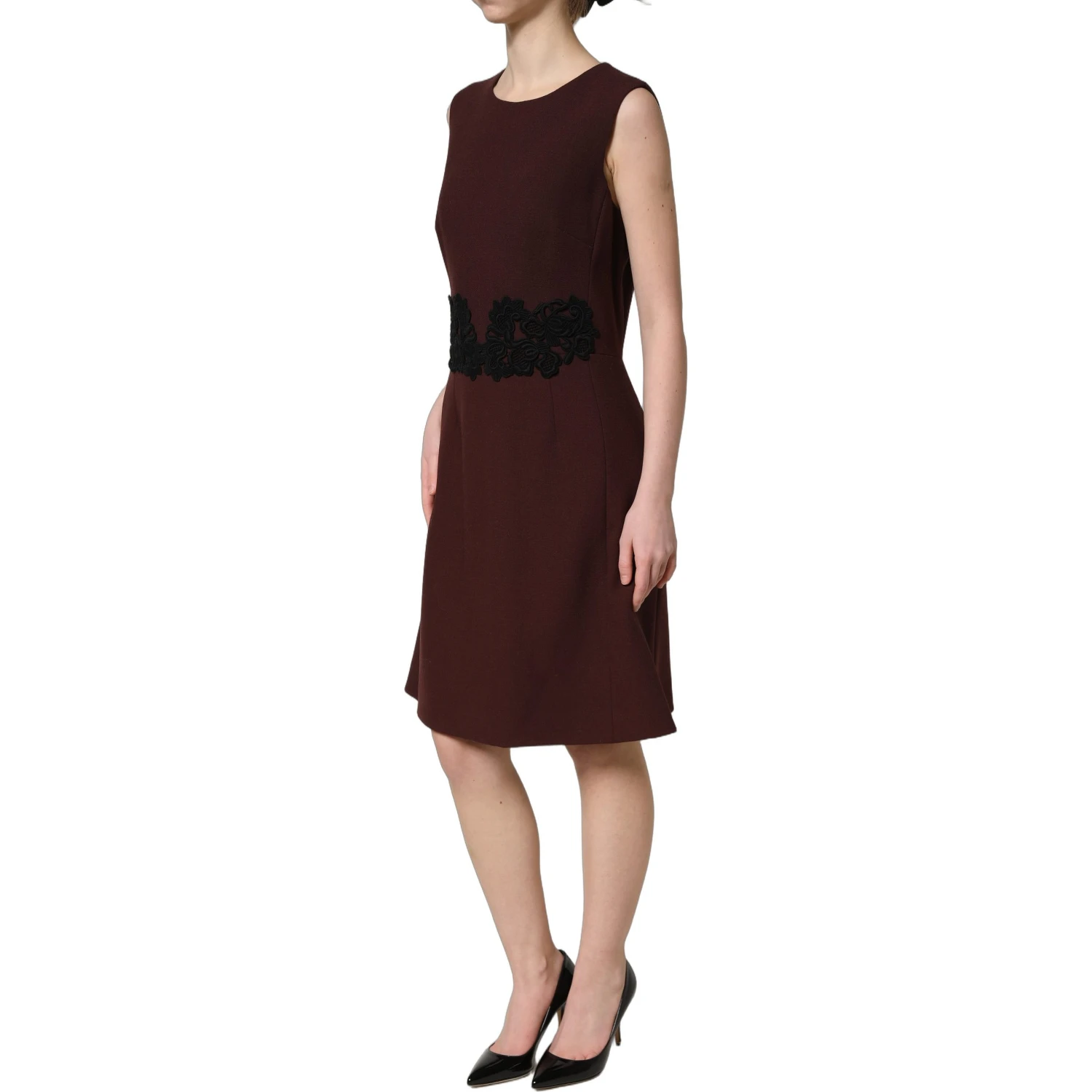Maroon Lace Sleeveless Knee Length Dress