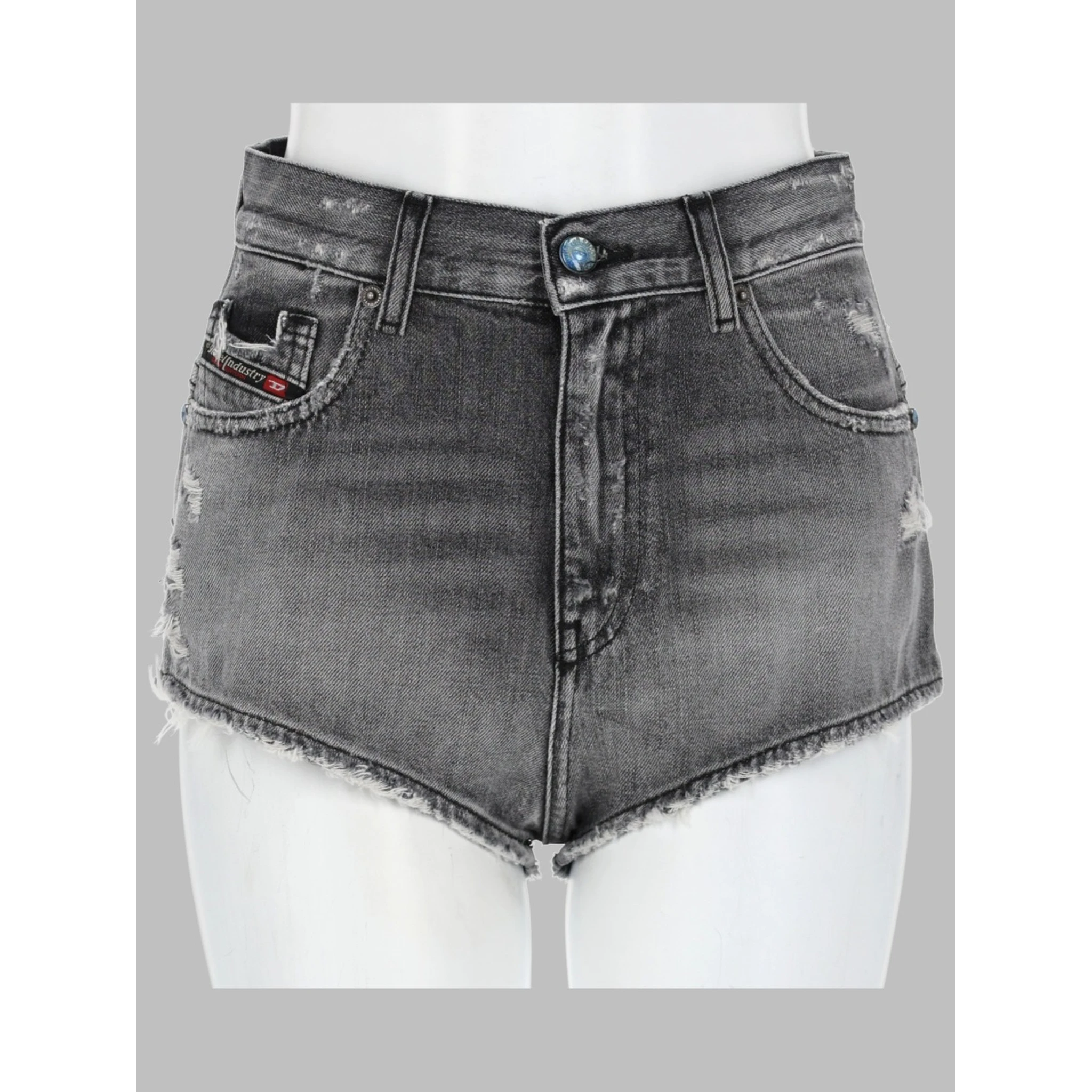 SHORTS IN DENIM CON ORLI SFRANGIATI