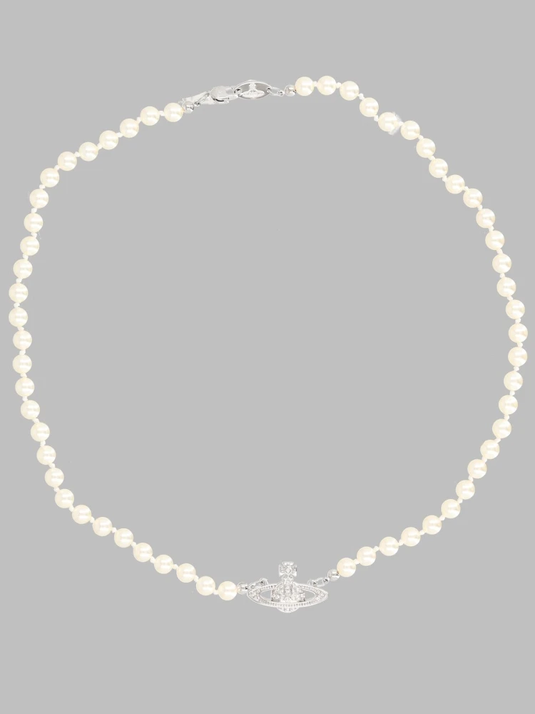 COLLANA DI PERLE CON ORB IN BASSO RILIEVO