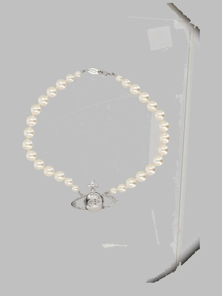 COLLANA DI PERLE CON ORB alternative