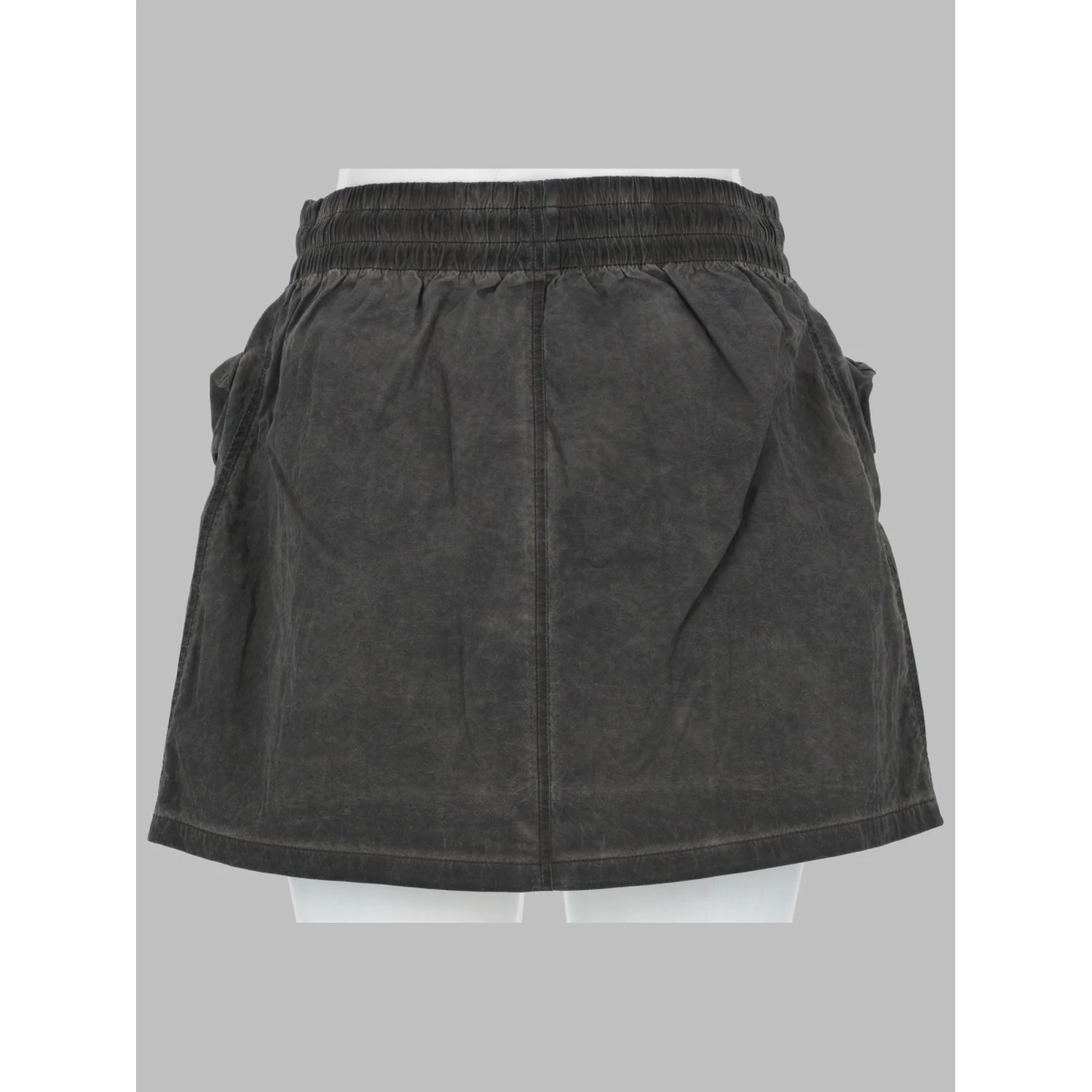 MINIGONNA IN NYLON CON MAXI TASCHE