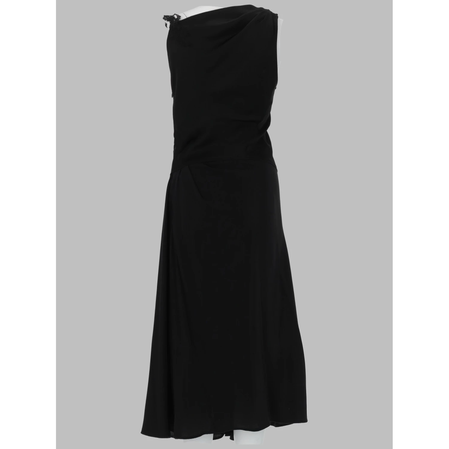 ABITO CON INSERTI IN PIZZO