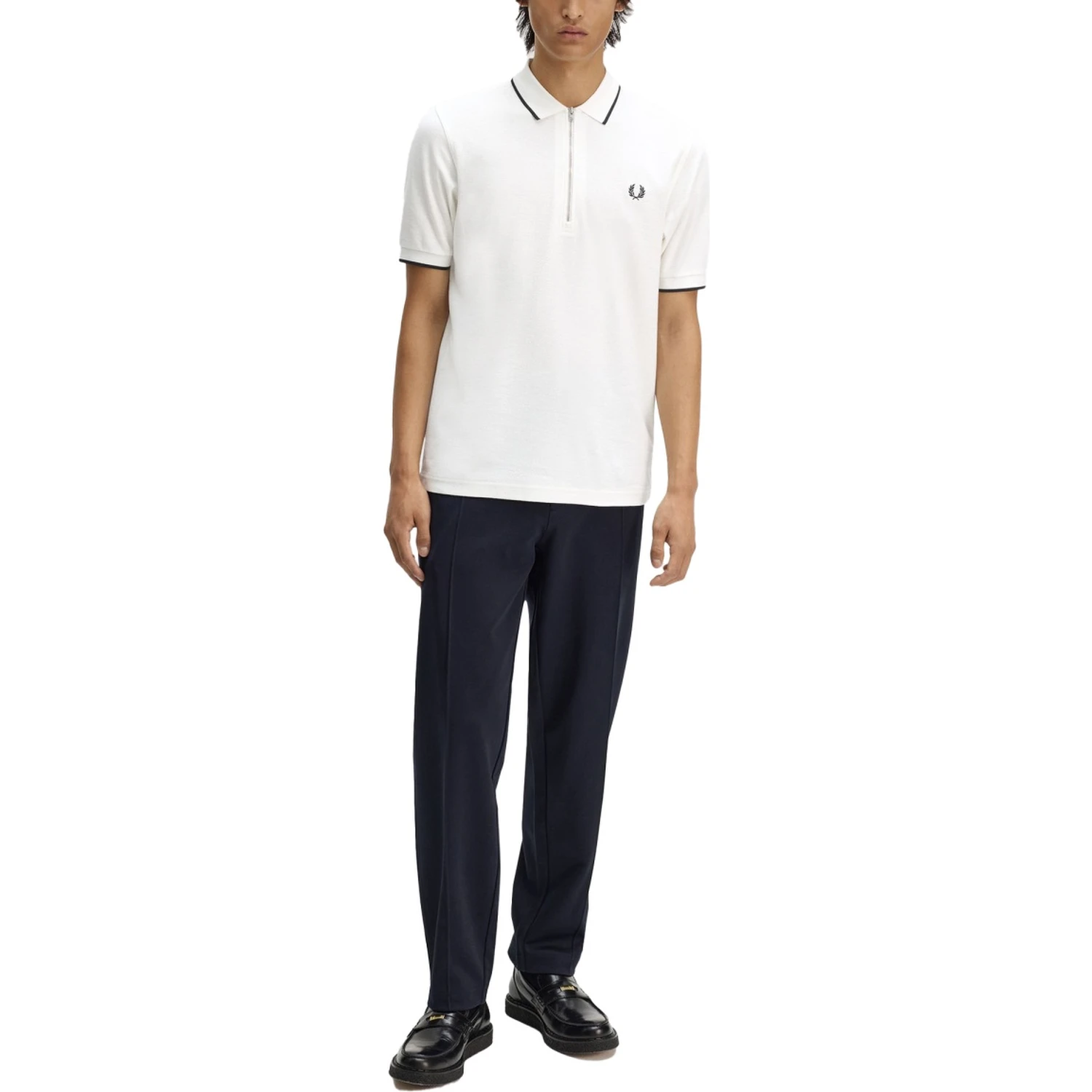 POLO CON ZIP E LOGO