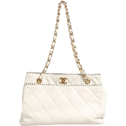 Shiny Calfskin Quilted Mini 22 White 1792563