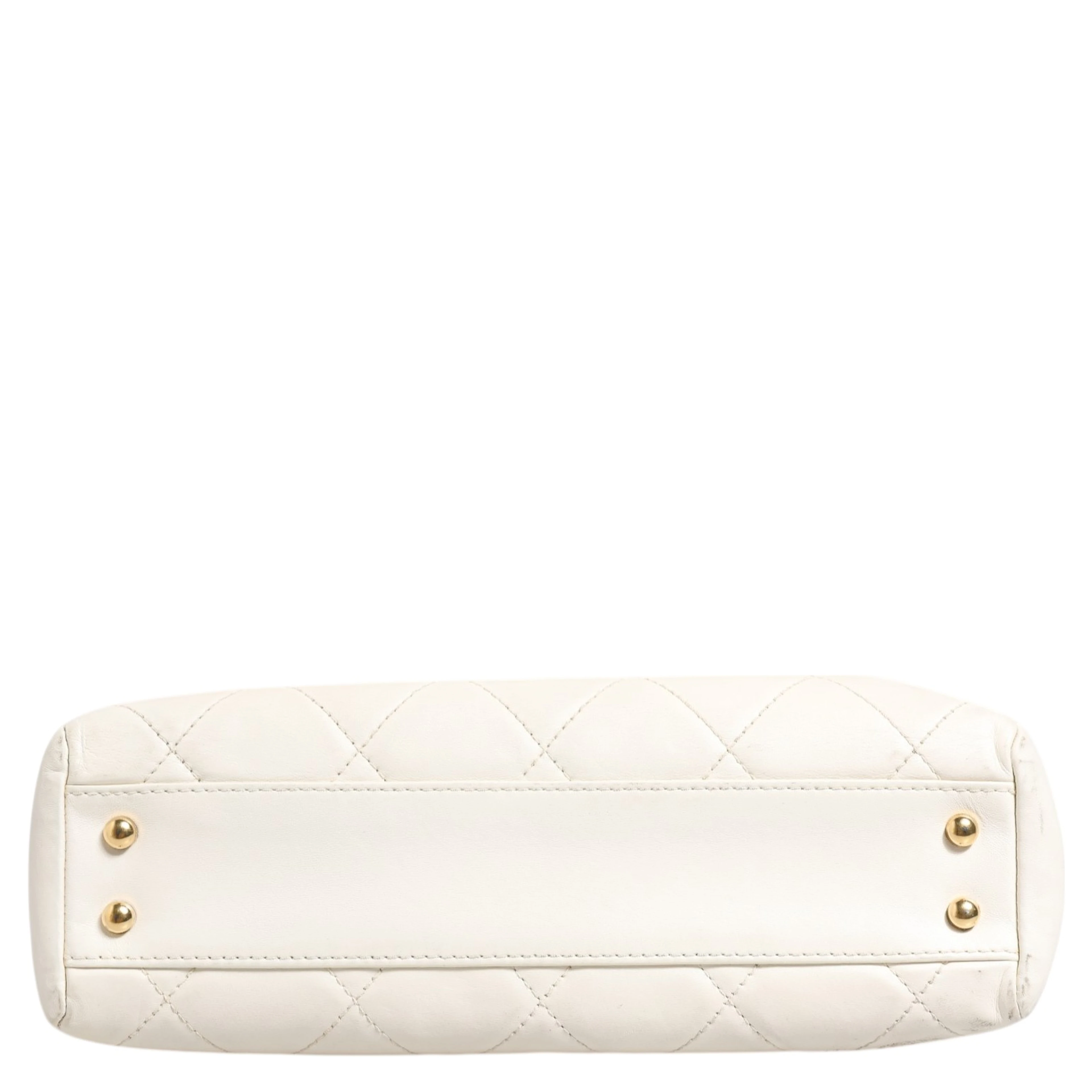 Shiny Calfskin Quilted Mini 22 White 1792563