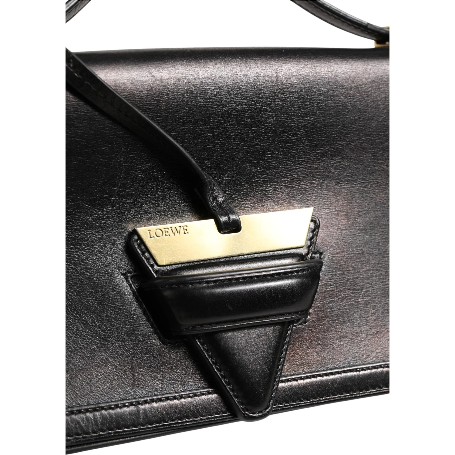 Barcelona Medium Leather Shoulder Bag