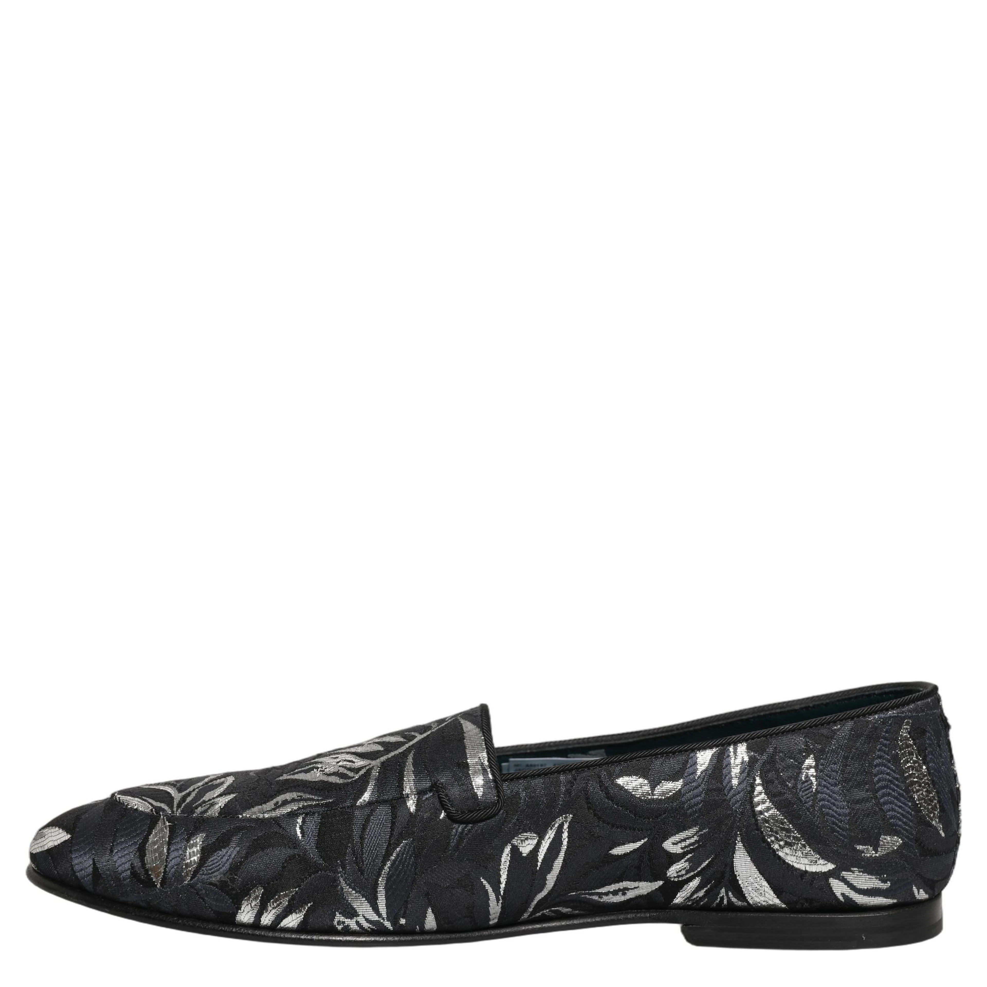 Black Leaf Embroidery Dress Men Loafers Shoes
