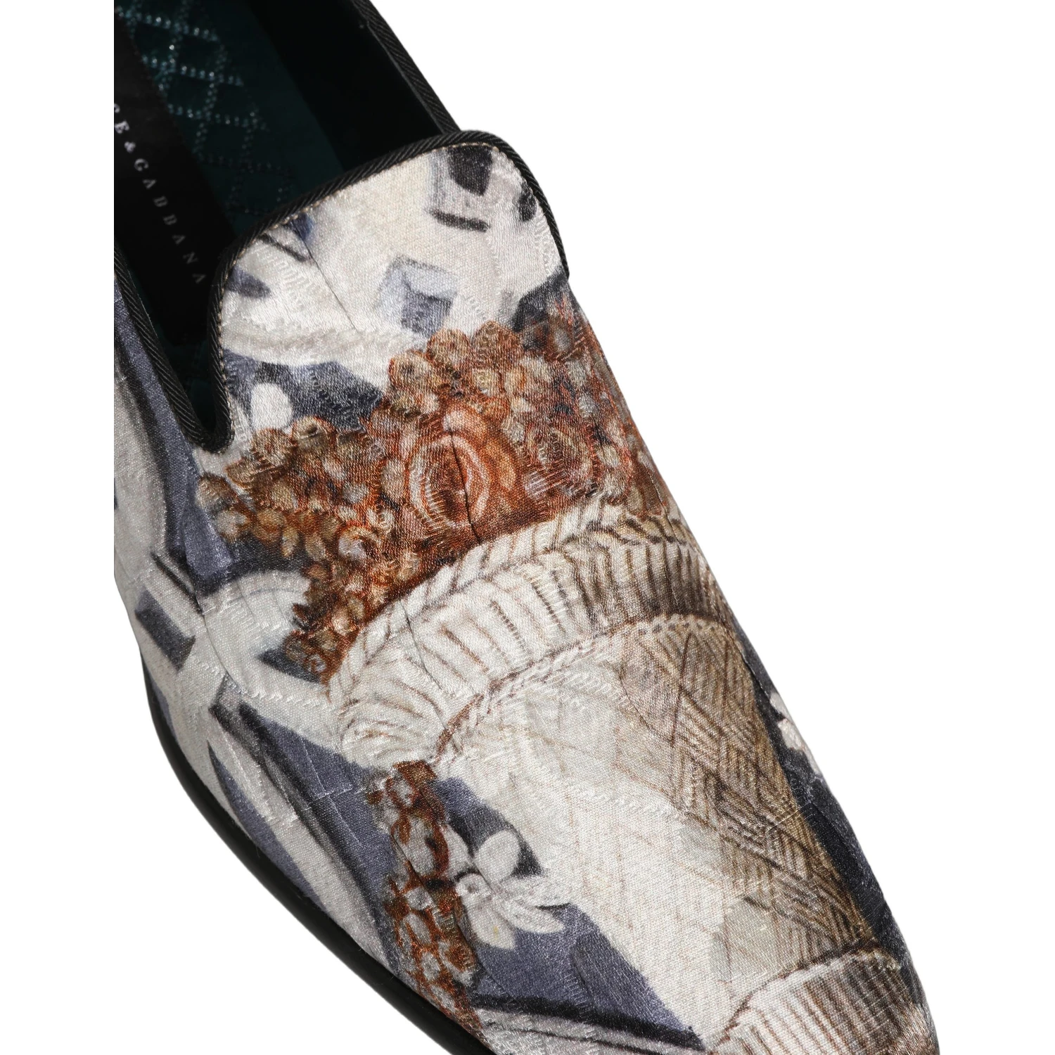 Multicolor Floral Tapestry Embroidery Loafer Shoes