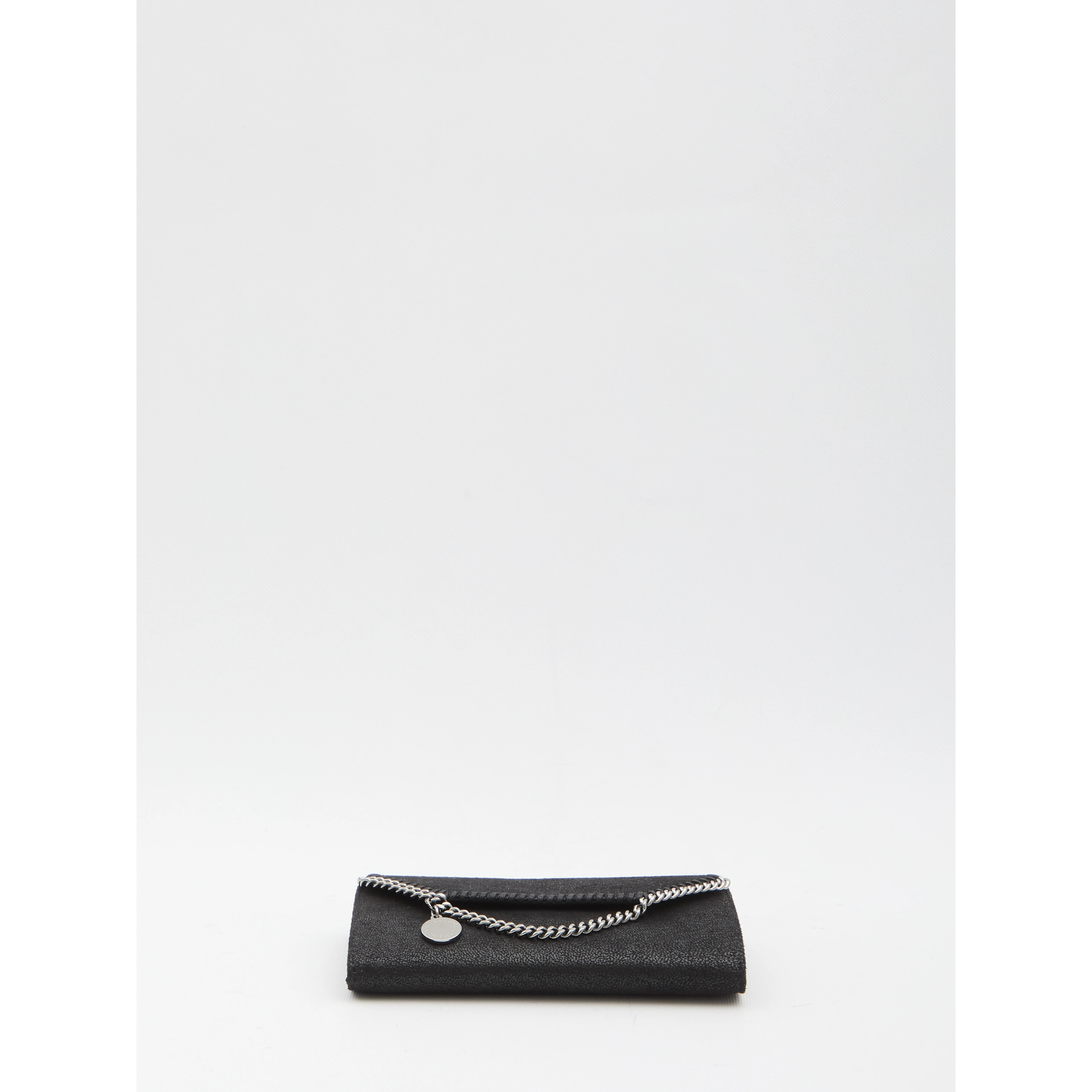 Falabella continental wallet on chain