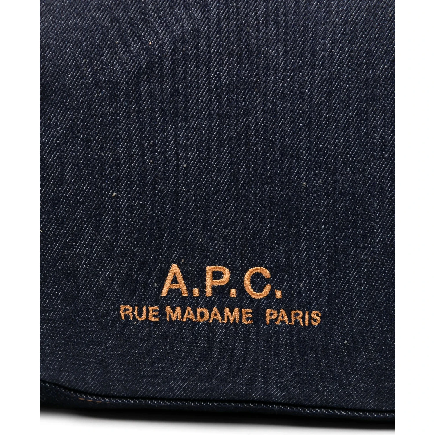 أكياس APC
