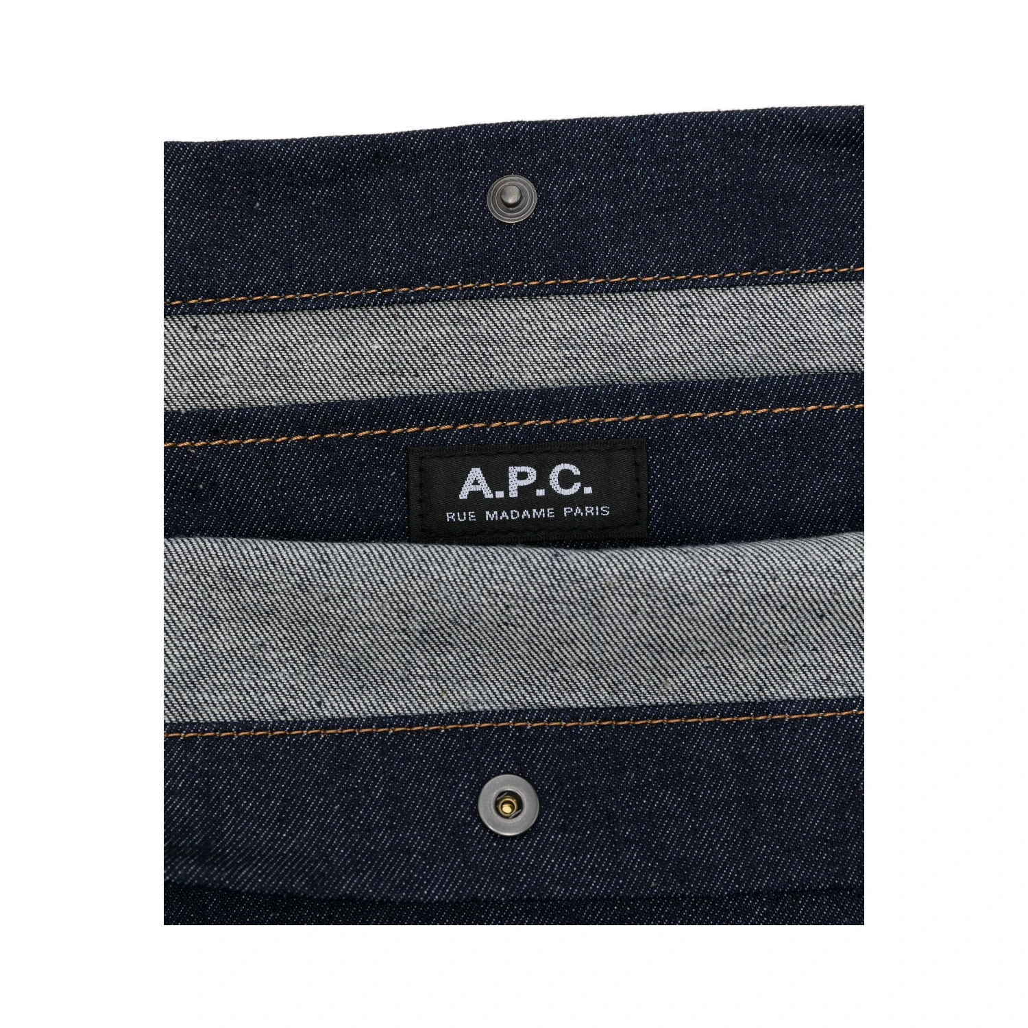 أكياس APC