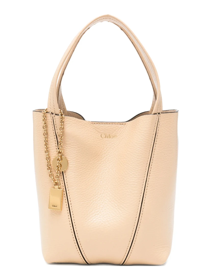 Chloè