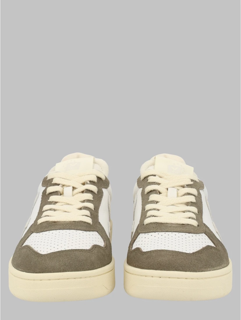 SNEAKER "V-82"