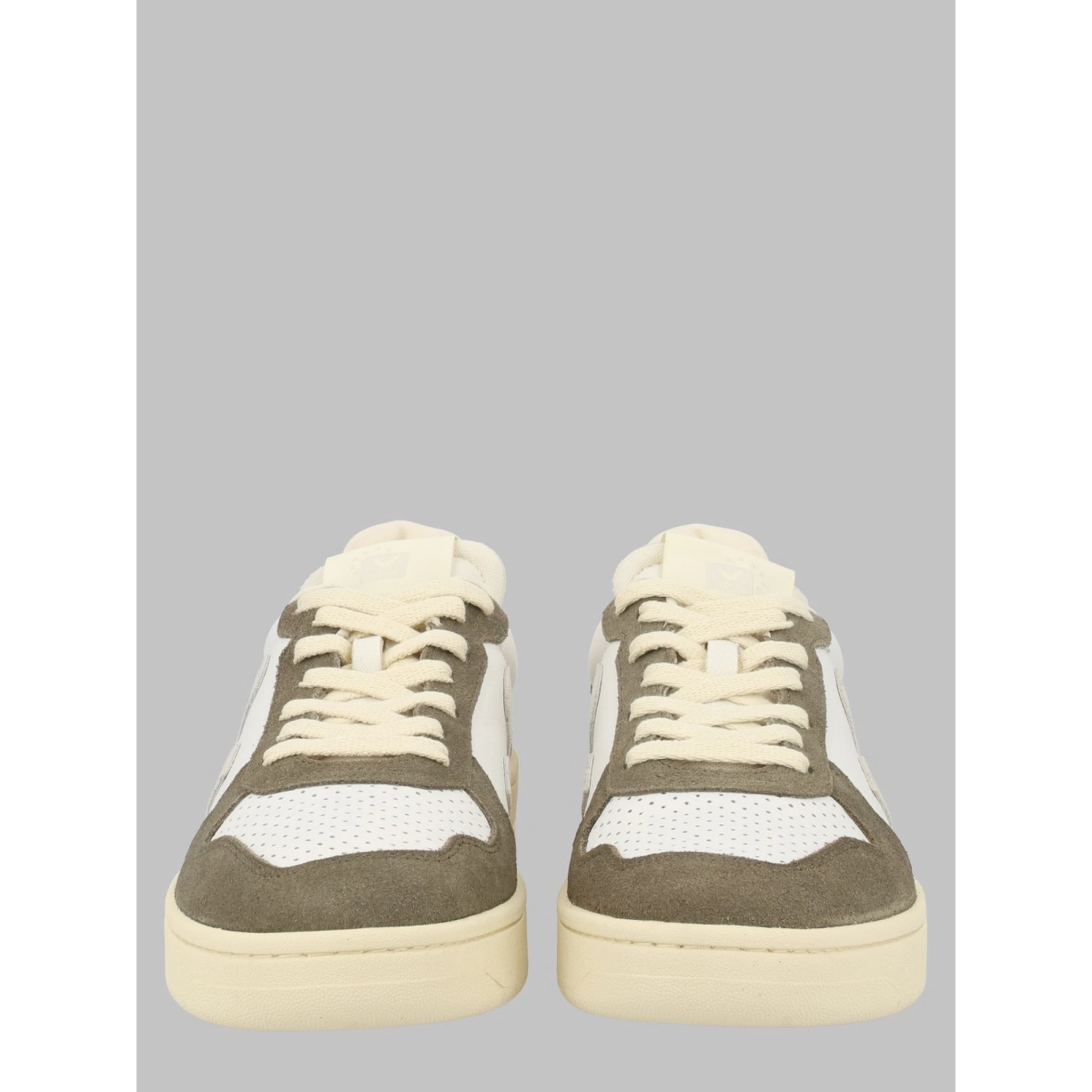 SNEAKER "V-82"