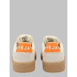 SNEAKER "V-82"
