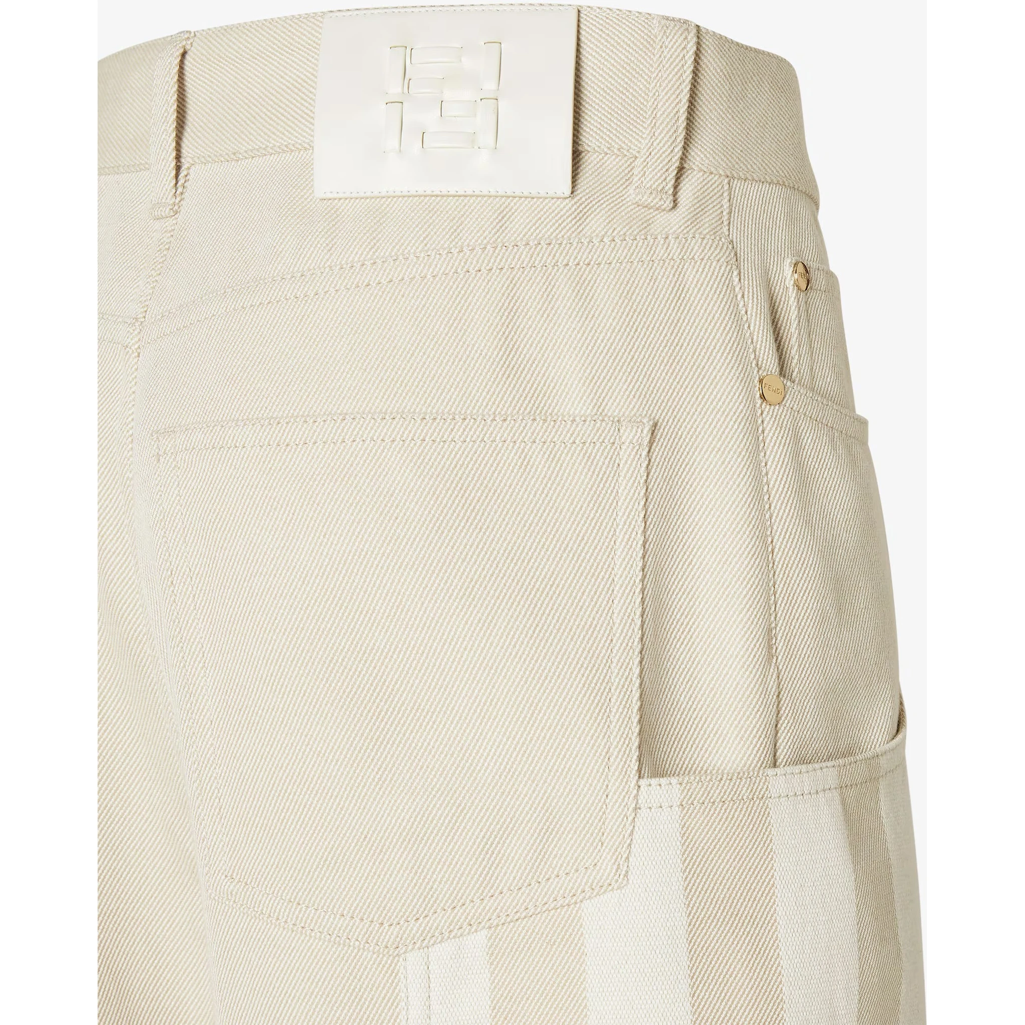 Wide leg jeans
