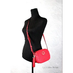 Kate Spade New York Women'S Kourtney Pebbled Leather Zip Around Camera Crossbody Bag (Stoplight)