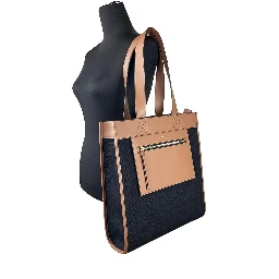 Burberry Small Pocket Tote Manzon Bag Purse