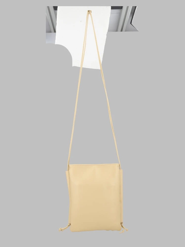 BORSA A TRACOLLA "TRENA" IN PELLE alternative