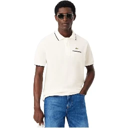 تيشيرتات وبولو لاكوست بيضاء