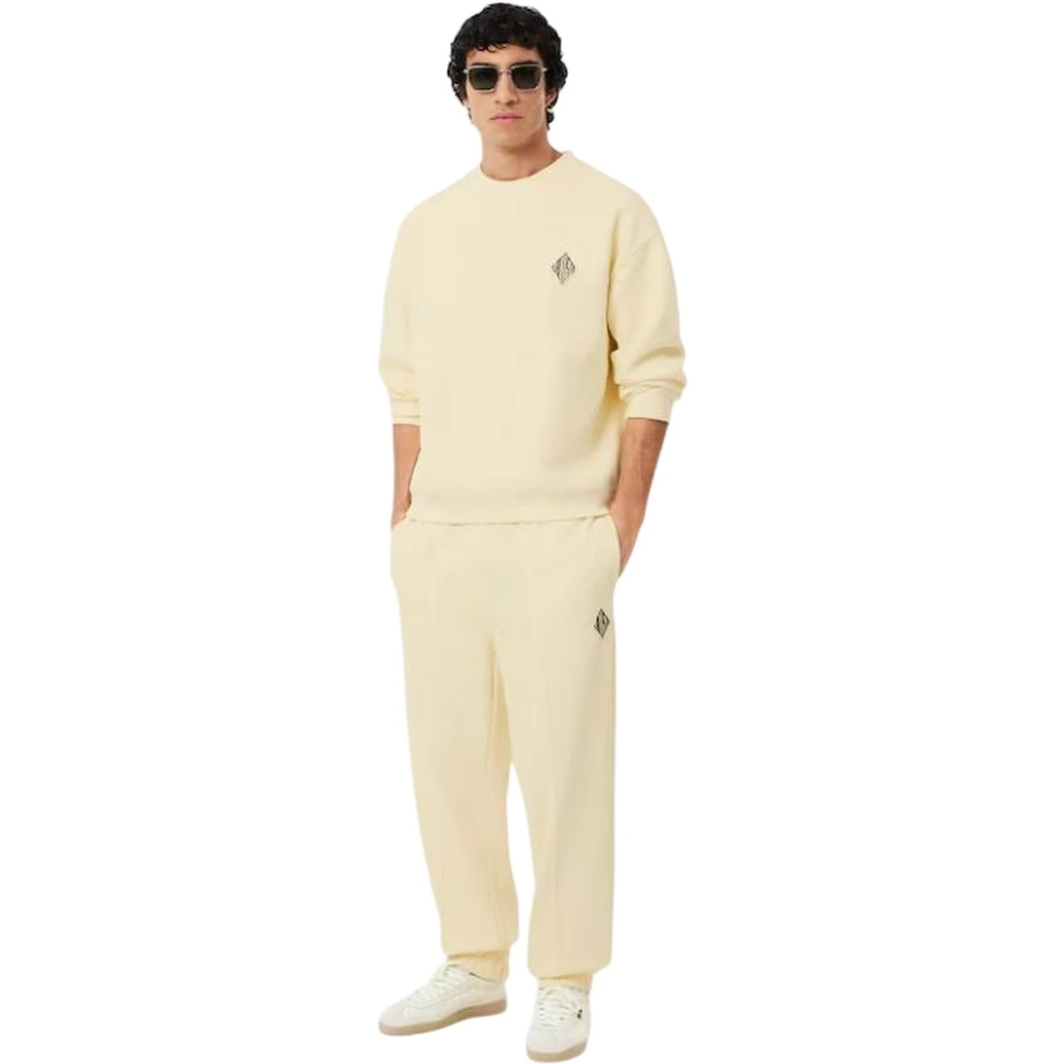 Lacoste RTW... Cream