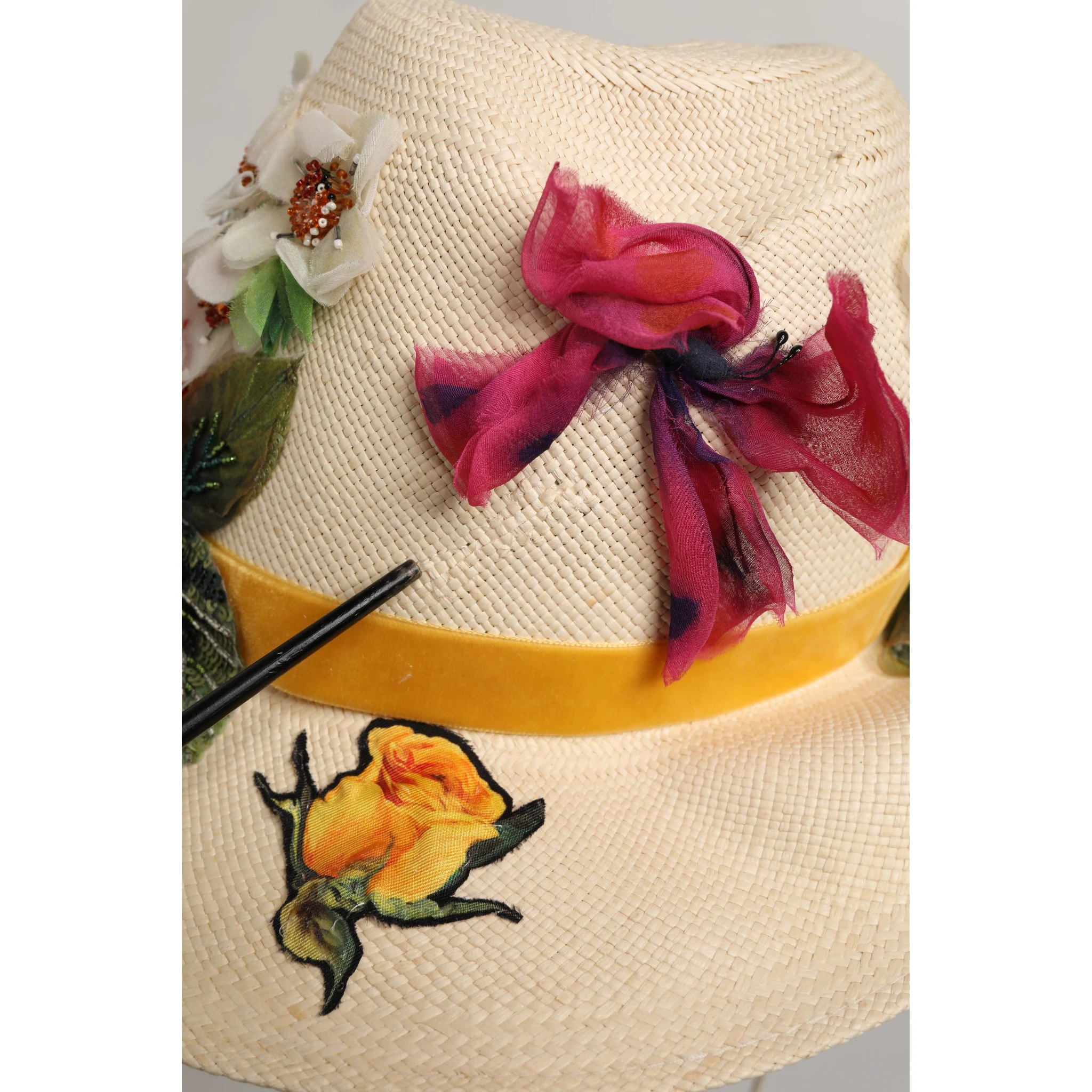 Women Beige Floral Apllique Straw Bucket Hat