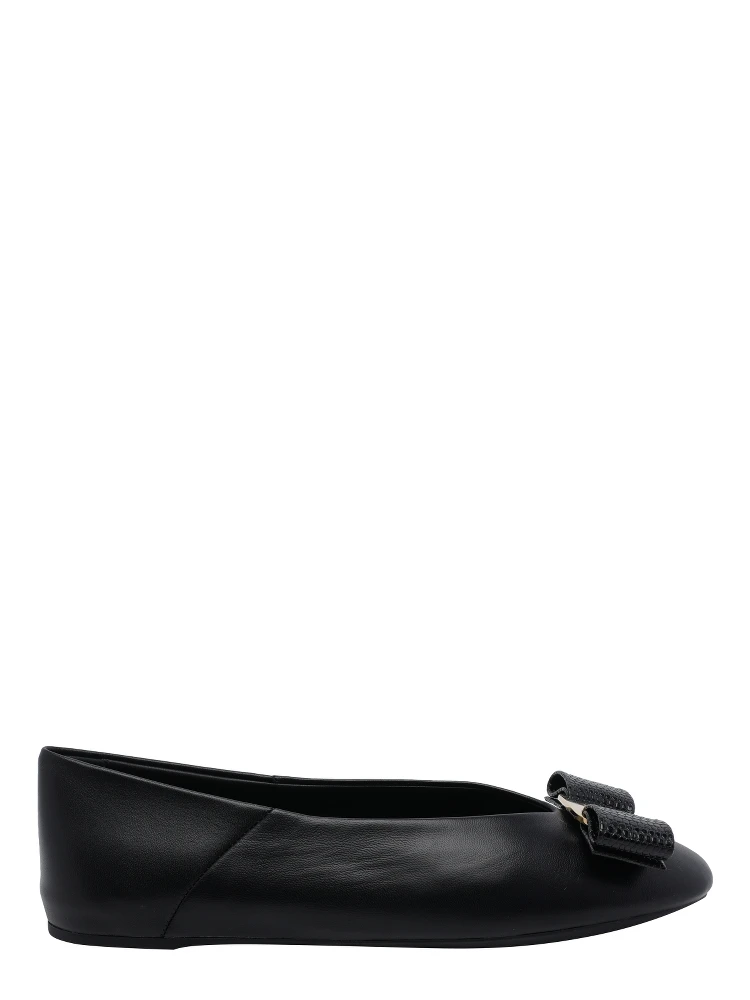 Ferragamo Flat shoes Black