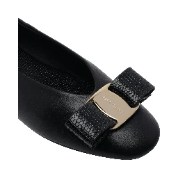 Ferragamo Flat shoes Black