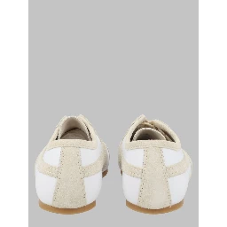 SNEAKER IN PELLE CON DETTAGLI IN SUEDE