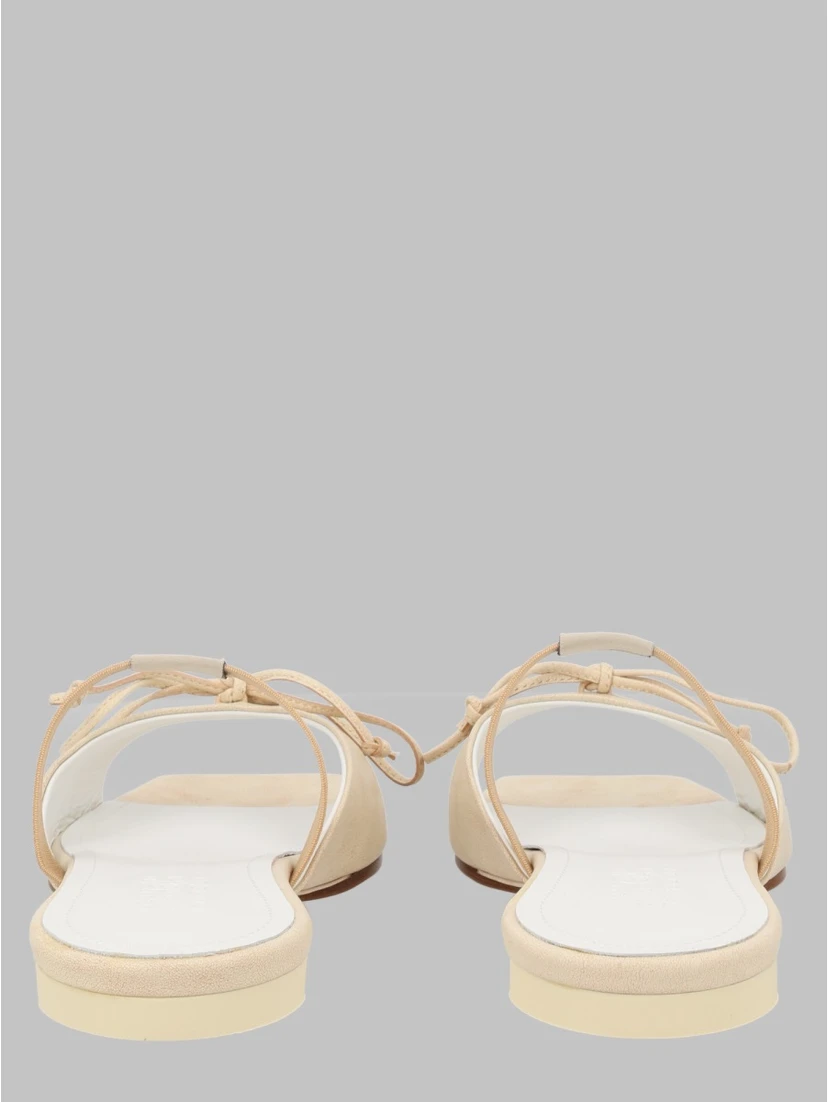 SANDALO SLINGBACK CON DETTAGLIO A FIOCCO