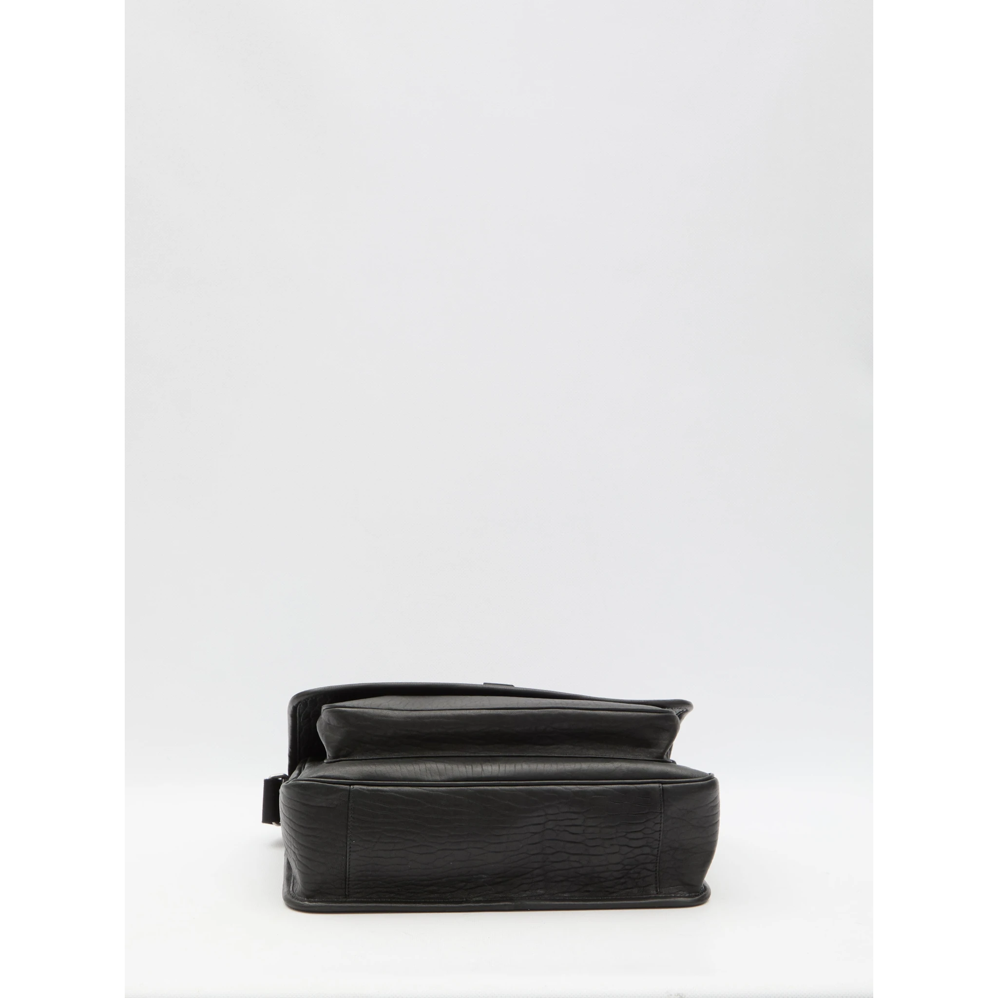 Niki Messenger bag