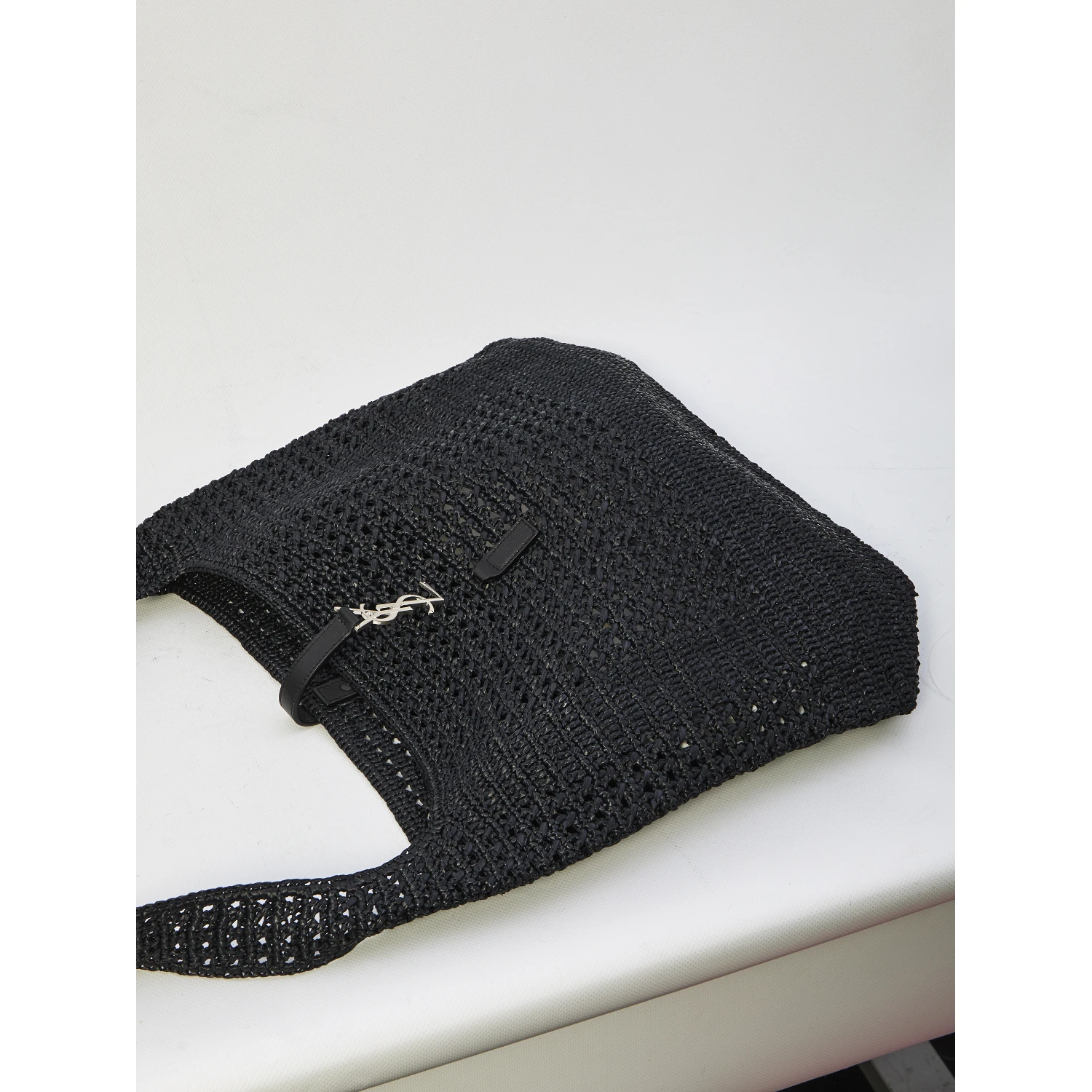 Le 5 à 7 hobo bag medium