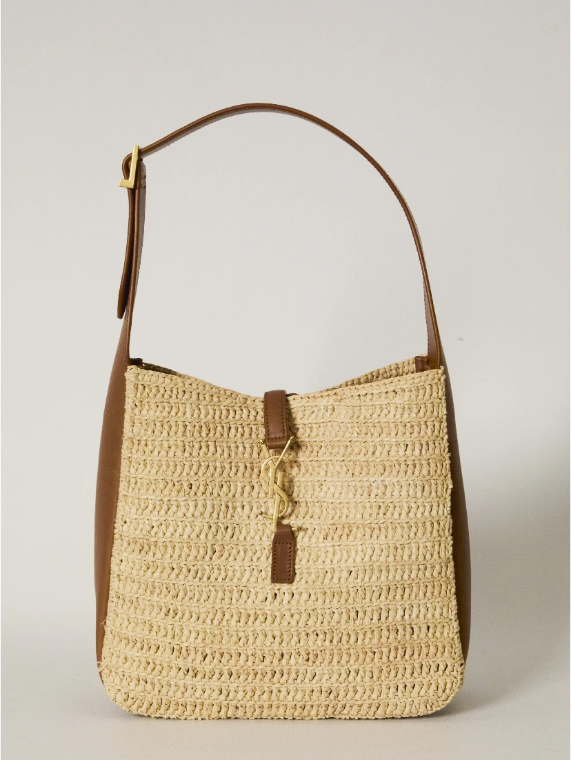 Le 5 à 7 raffia and leather bag