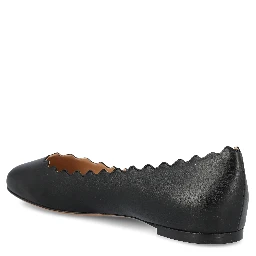 Chloè  Black