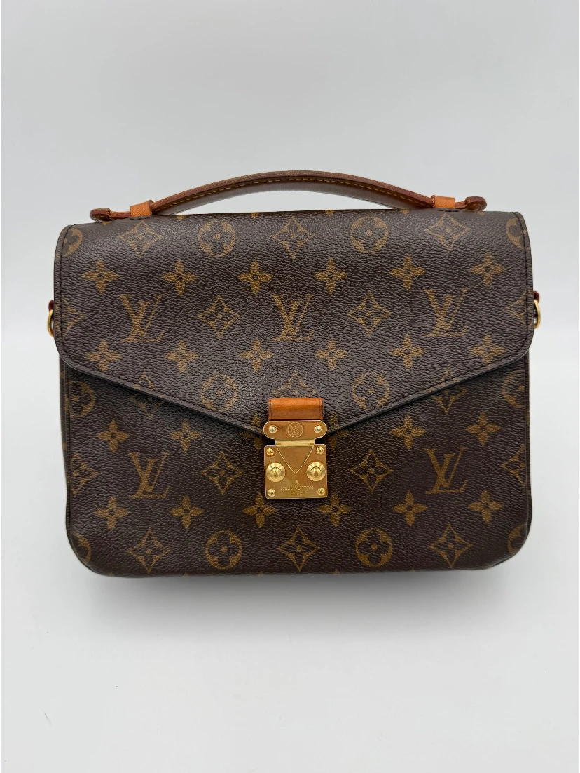 LOUIS VUITTON METIS Monogram Handbag