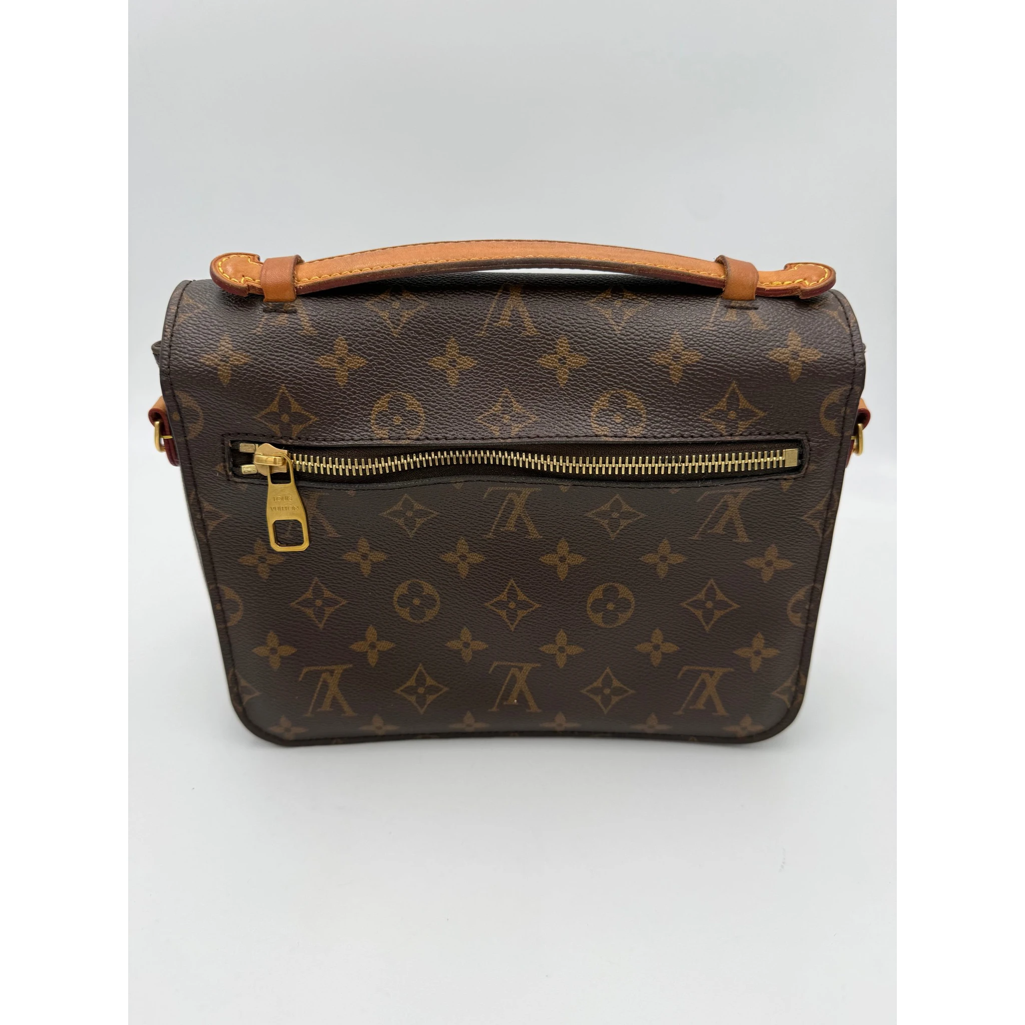 LOUIS VUITTON METIS Monogram Handbag